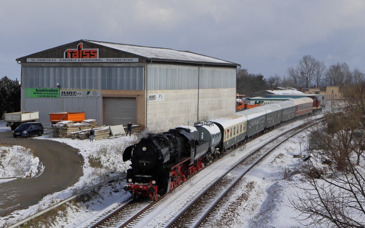 Geisterfahrt der OSEF mit 52 8141-5 am 20.03.2021 bei Kubschütz